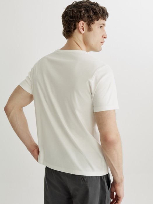 футболка из мерсеризованного хлопка по цене 2599 руб вид справа