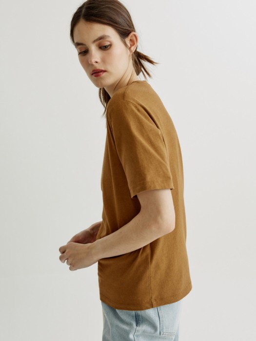 футболка из смесового льна по цене 1799 руб вид справа