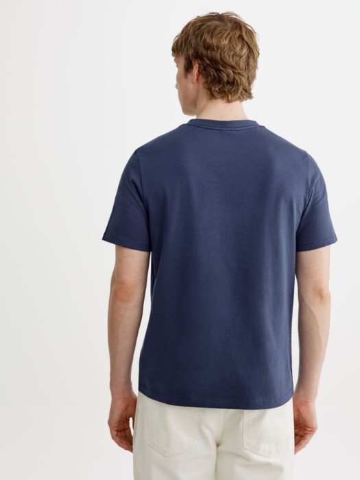 футболка марк прямого кроя по цене 999 руб вид справа