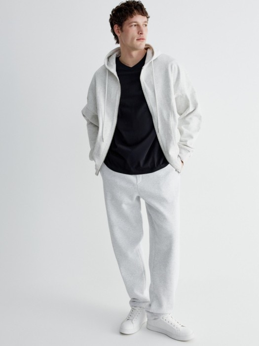 футболка mark regular fit базовая от бренда sela вид слева