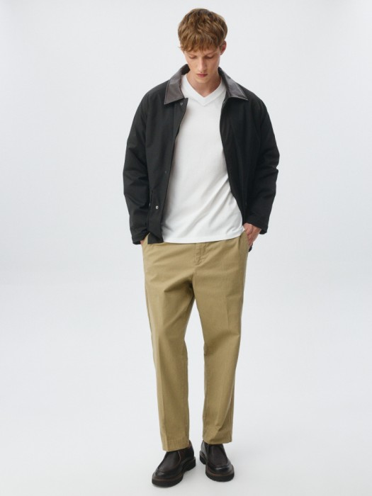 футболка mark regular fit базовая от бренда sela вид слева