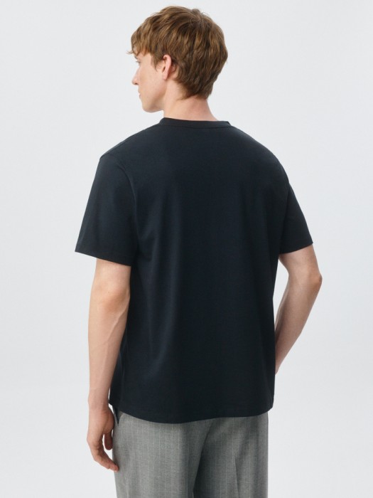 футболка mark regular fit базовая по цене 999 руб вид справа