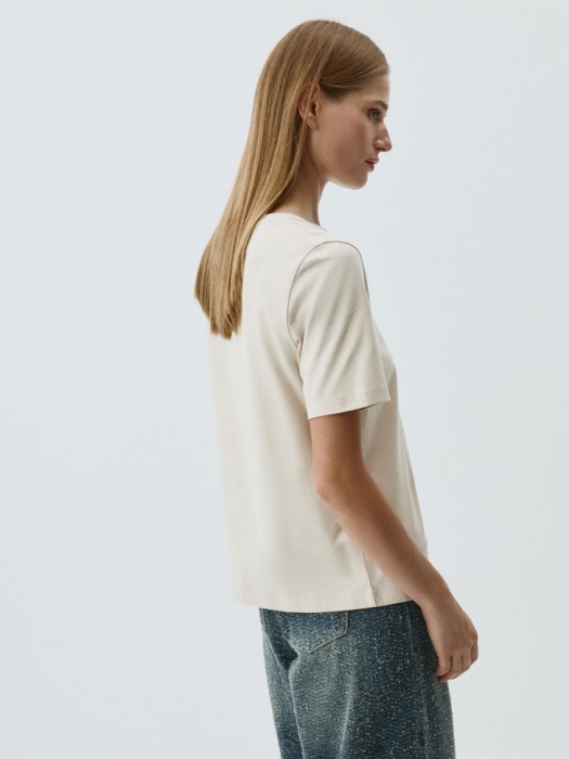 футболка mary regular fit по цене 699 руб вид справа