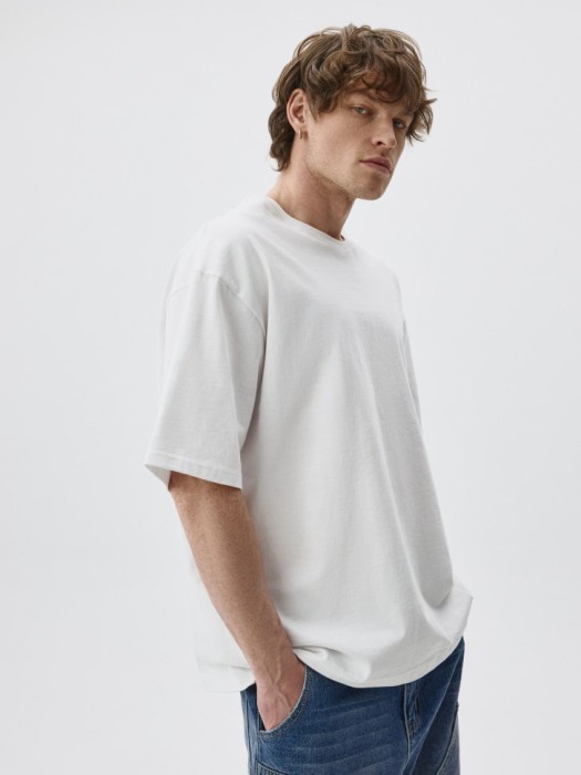 футболка max oversize fit базовая от бренда sela вид слева