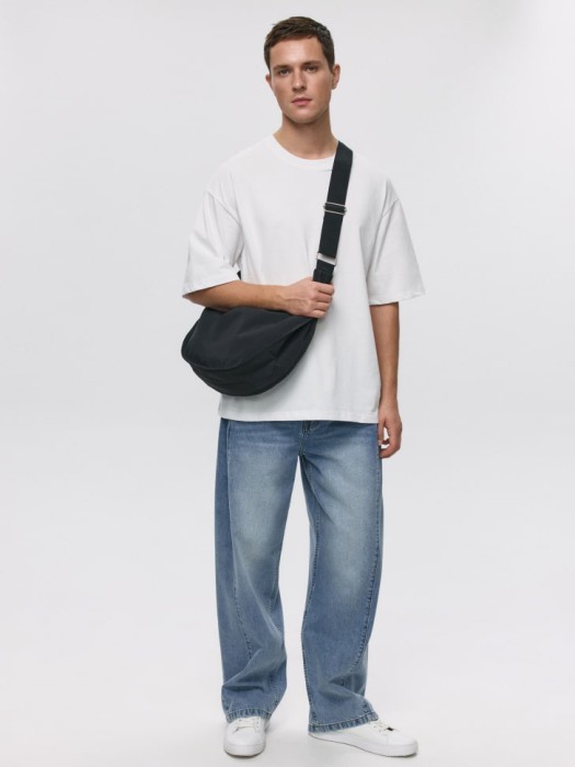 футболка max oversize fit базовая от бренда sela вид слева