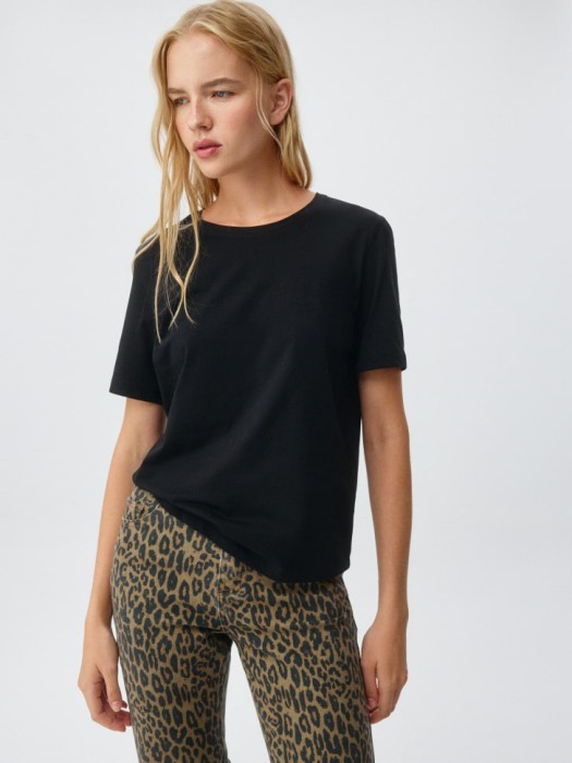 футболка мэри прямого кроя 4680798344348 фотография