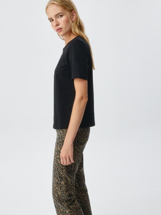 футболка мэри прямого кроя из россии вид сбоку