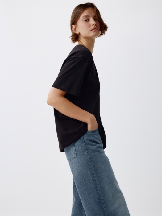 футболка мира оверсайз по цене 799 руб вид справа