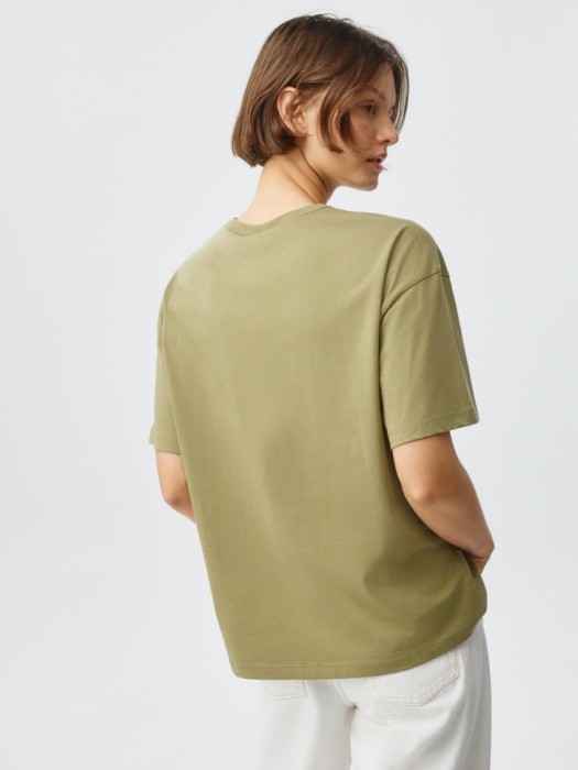 футболка mira oversize fit по цене 499 руб вид справа