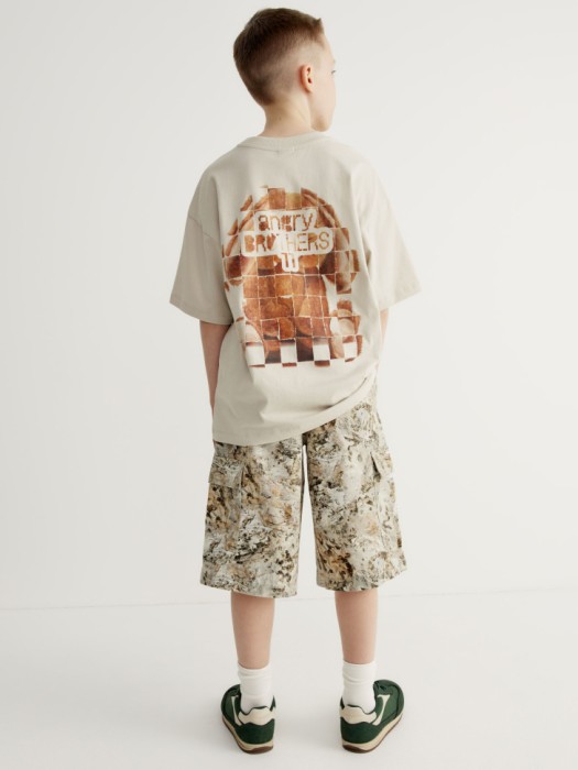 футболка оверсайз для мальчиков из коллекции art people с angry brothers 11 от бренда sela вид слева