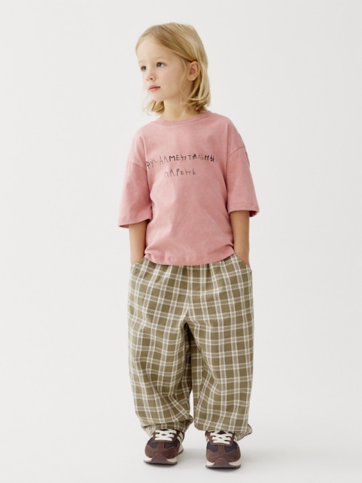 футболка оверсайз для мальчиков из коллекции art people с «обществом юных архитекторов» от бренда sela вид слева