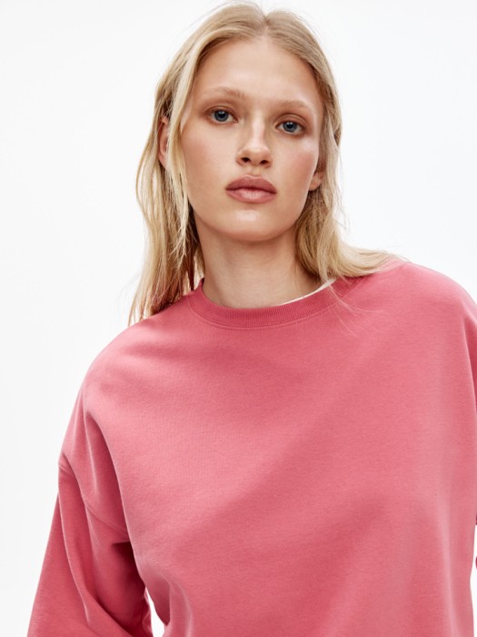 футболка оверсайз из футера по цене 2299 руб вид справа