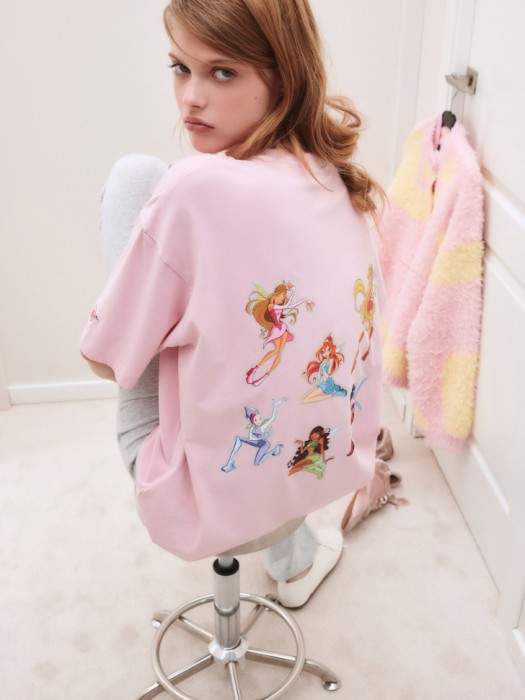 футболка оверсайз из коллекции  young × winx 4640611771270 фотография