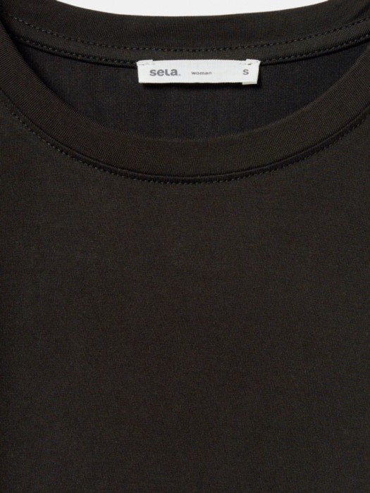 футболка оверсайз из смесовой вискозы от бренда sela вид слева