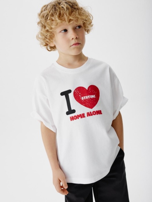 футболка оверсайз с новогодним принтом для мальчиков из россии вид сбоку