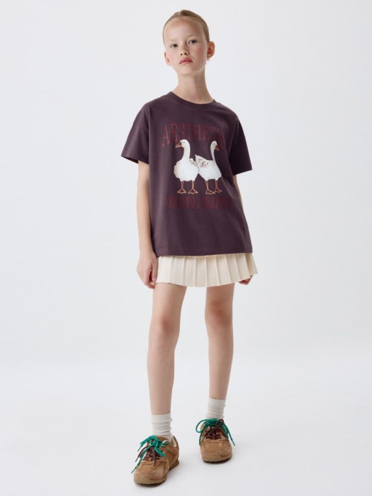 футболка оверсайз с принтом для девочек от бренда sela вид слева