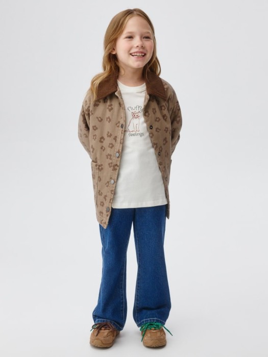 футболка оверсайз с принтом для девочек от бренда sela вид слева