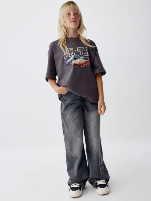 футболка оверсайз с принтом для девочек от бренда sela вид слева