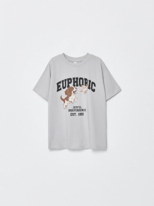 футболка оверсайз с принтом для девочек по цене 599 руб вид справа