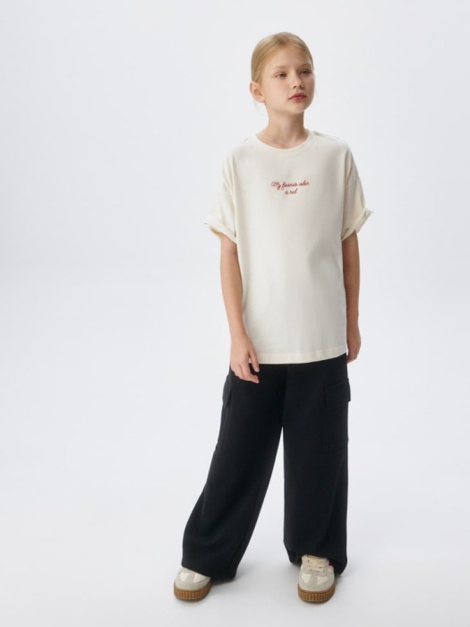 футболка оверсайз с принтом для девочек от бренда sela вид слева