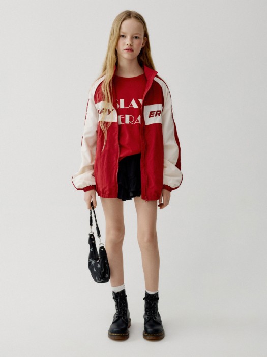 футболка оверсайз с принтом для девочек от бренда sela вид слева