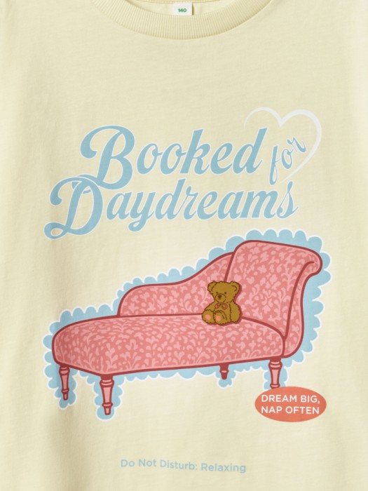 футболка оверсайз с принтом для девочек по цене 1299 руб вид справа