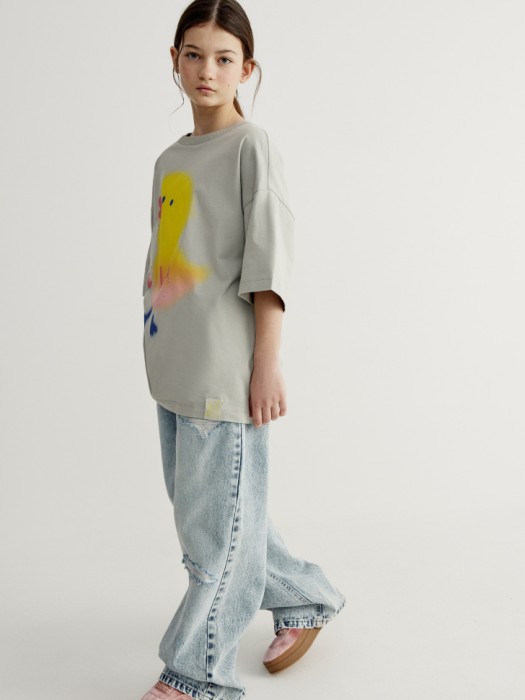 футболка оверсайз с принтом для девочек от бренда sela вид слева