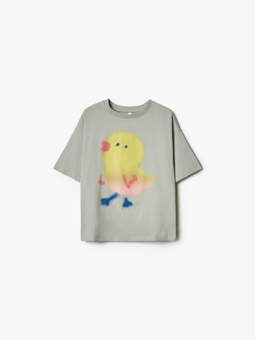 футболка оверсайз с принтом для девочек по цене 1299 руб вид справа