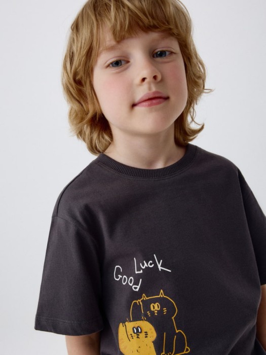 футболка оверсайз с принтом для мальчиков из россии вид сбоку