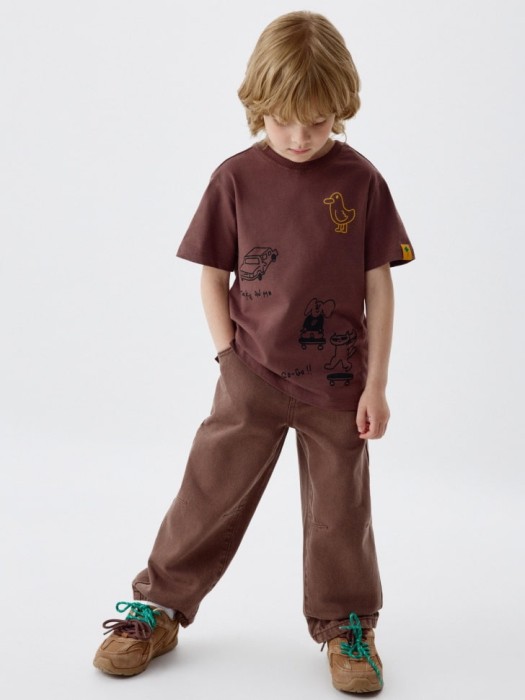 футболка оверсайз с принтом для мальчиков от бренда sela вид слева