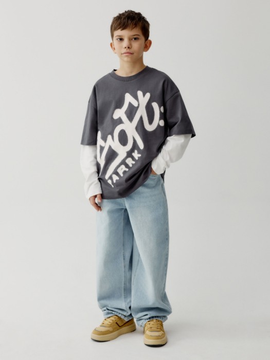футболка оверсайз с принтом для мальчиков по цене 999 руб вид справа
