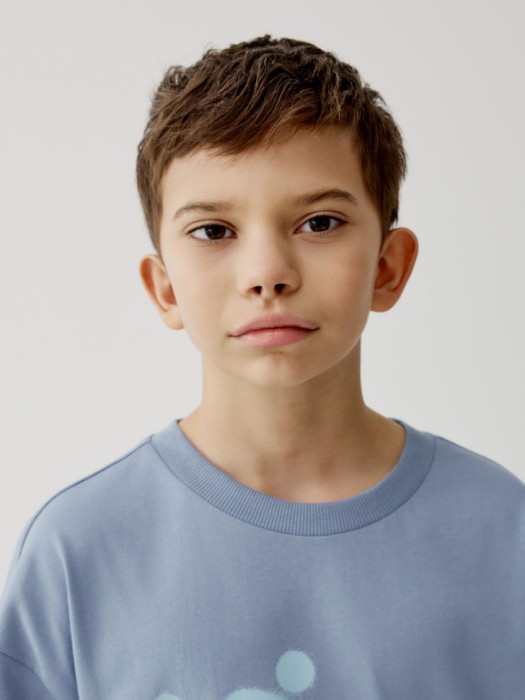 футболка оверсайз с принтом для мальчиков по цене 999 руб вид справа