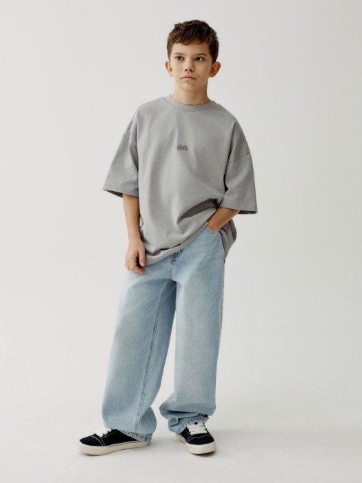футболка оверсайз с принтом для мальчиков по цене 999 руб вид справа