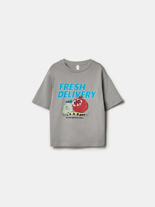 футболка оверсайз с принтом для мальчиков по цене 799 руб вид справа