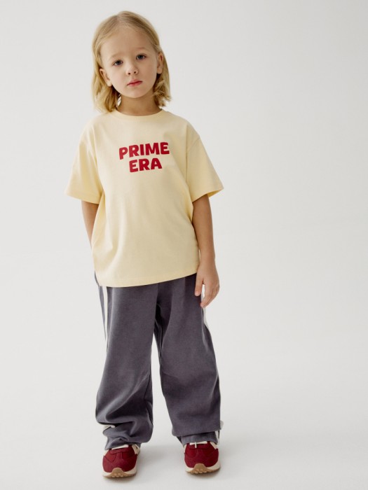 футболка оверсайз с принтом для мальчиков от бренда sela вид слева