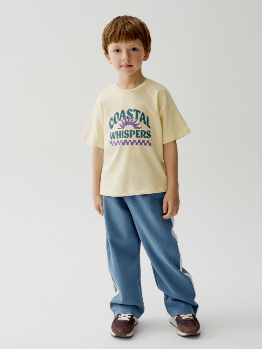 футболка оверсайз с принтом для мальчиков от бренда sela вид слева