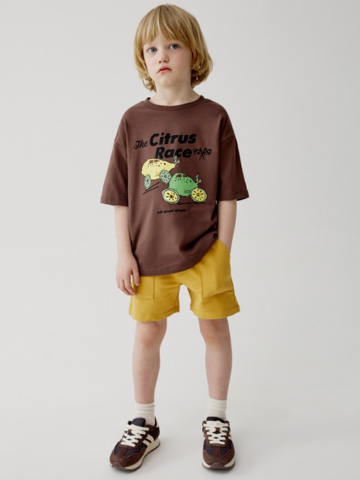 футболка оверсайз с принтом для мальчиков от бренда sela вид слева