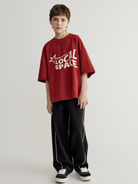 футболка оверсайз с принтом для мальчиков от бренда sela вид слева