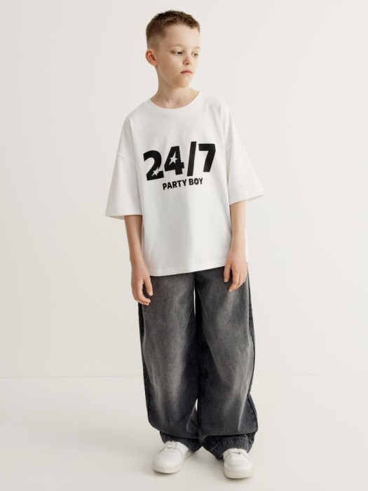 футболка оверсайз с принтом для мальчиков от бренда sela вид слева