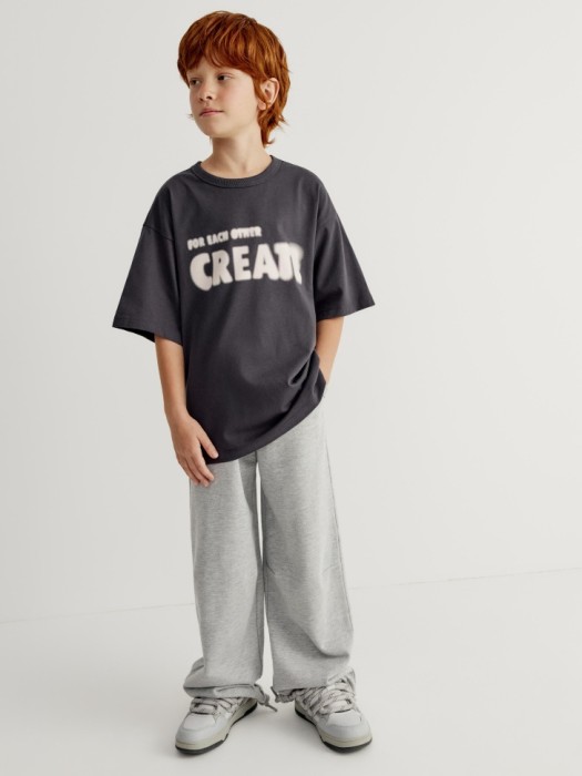 футболка оверсайз с принтом для мальчиков от бренда sela вид слева