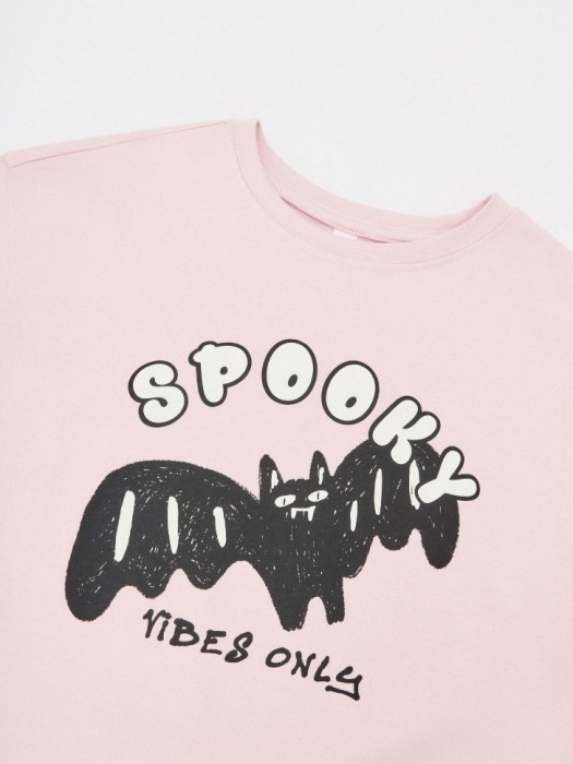 футболка оверсайз с принтом halloween для девочек из россии вид сбоку