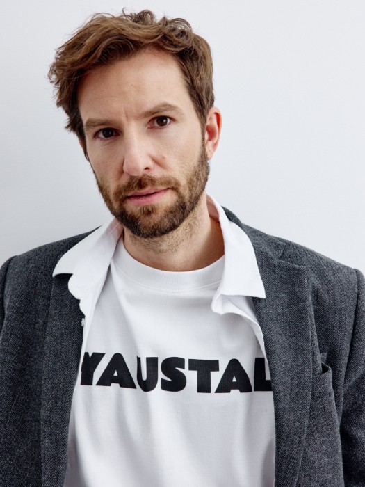 футболка оверсайз с принтом  x яндекс путешествия 4610517829382 фотография