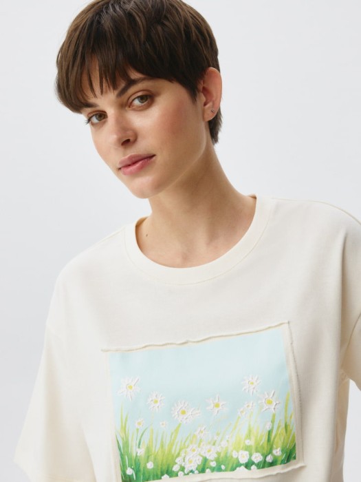 футболка оверсайз с принтом по цене 1999 руб вид справа