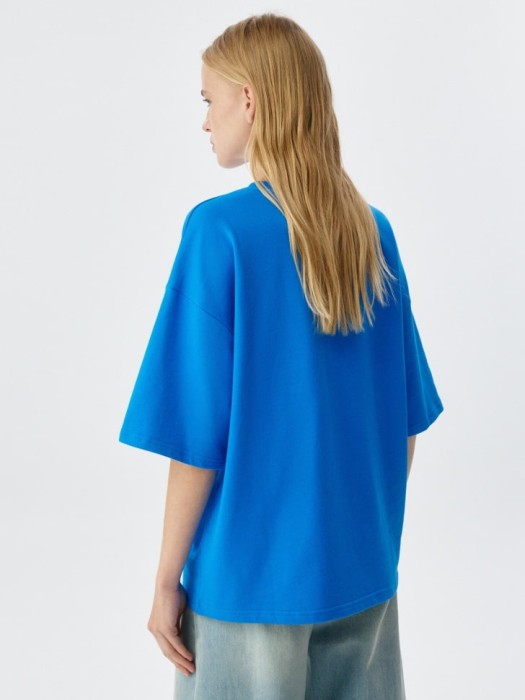 футболка оверсайз с принтом из россии вид сбоку