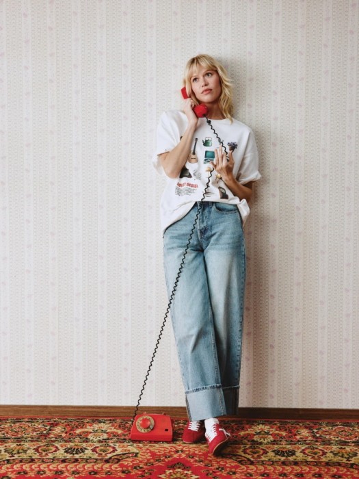 футболка оверсайз с принтом от бренда sela вид слева