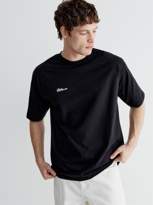 футболка оверсайз с принтом по цене 1799 руб вид справа