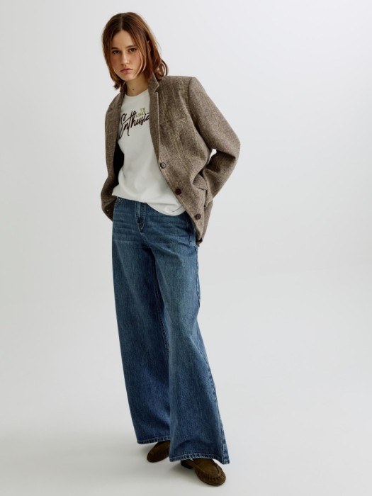 футболка оверсайз с принтом от бренда sela вид слева