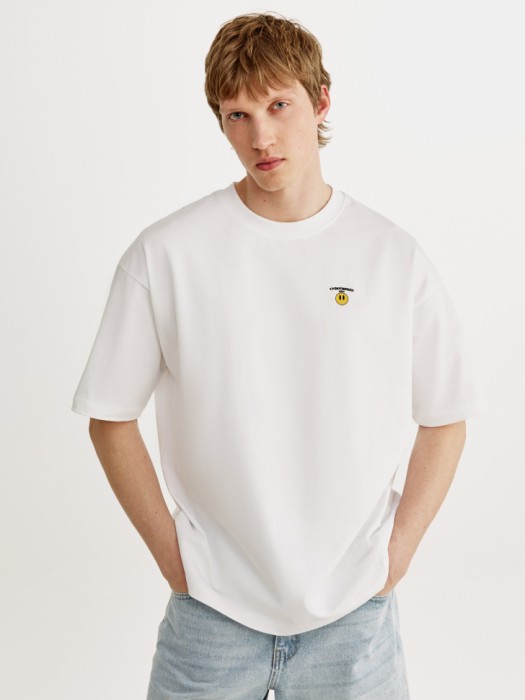 футболка оверсайз с принтом по цене 2299 руб вид справа