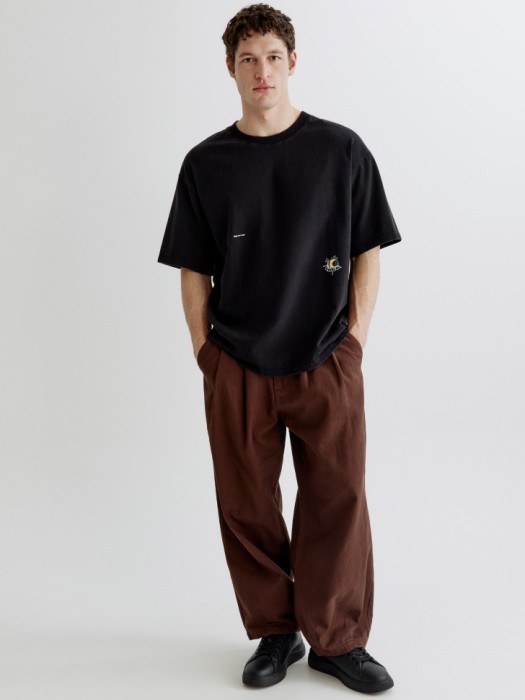 футболка оверсайз с принтом от бренда sela вид слева