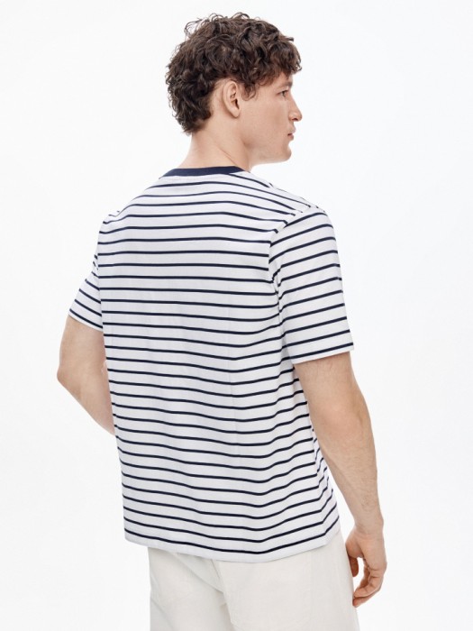 футболка оверсайз с принтом по цене 2599 руб вид справа